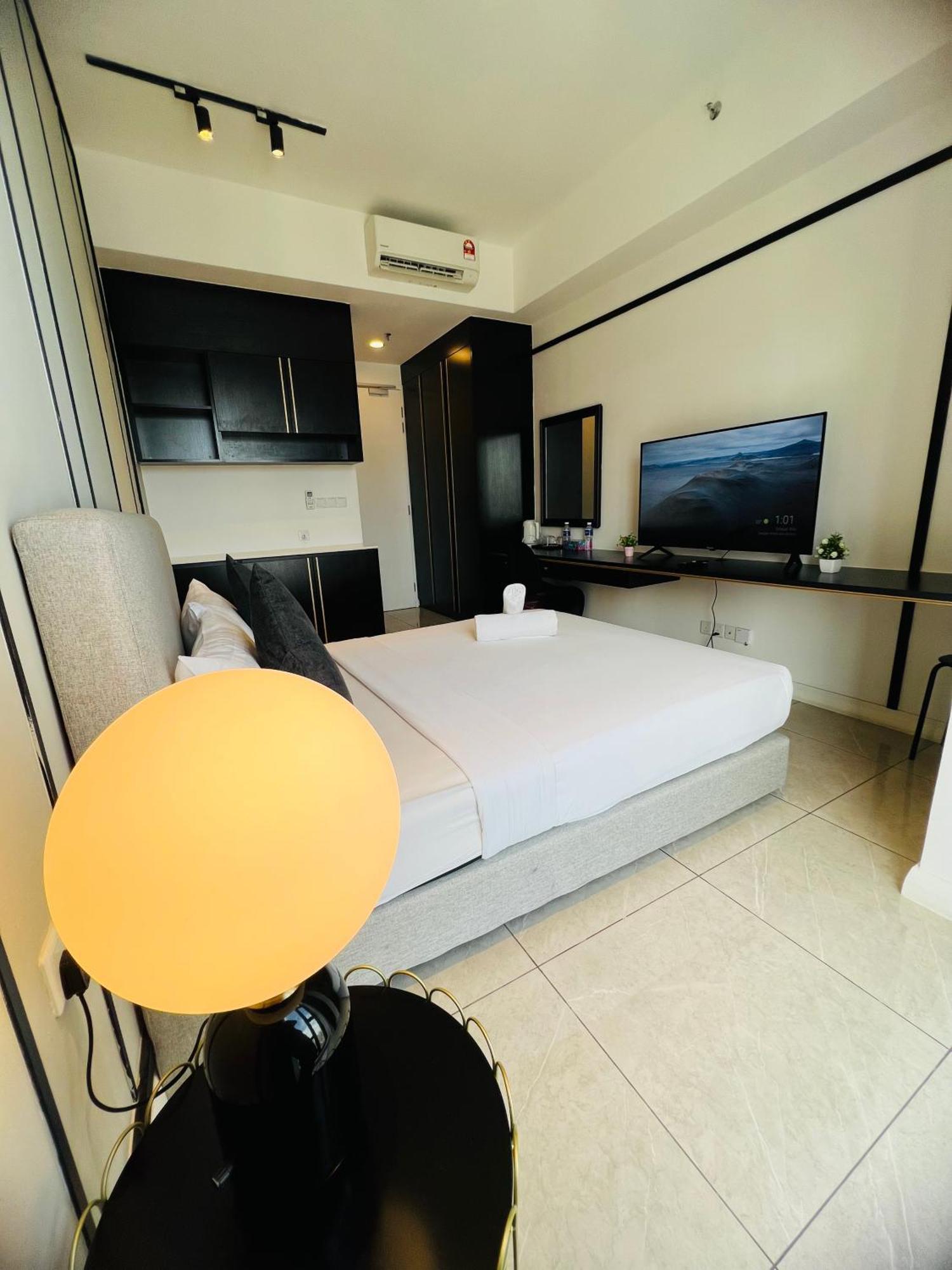 Luxury Suites At Axon Residence Kuala Lumpur Exterior photo